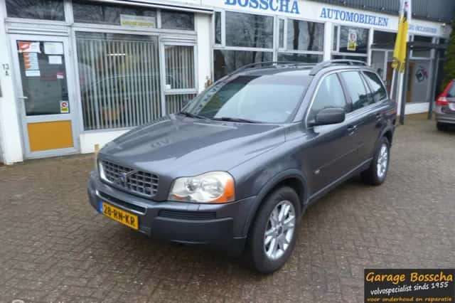 Volvo XC90 (2005) thumbnail 1