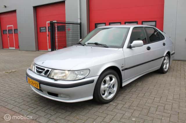 Saab 9-3 (2002) thumbnail 2
