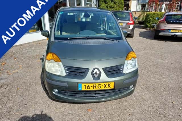 Renault Modus (2005) thumbnail 2