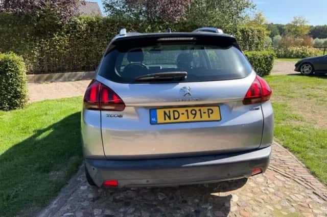 Peugeot 2008 (2017) thumbnail 4
