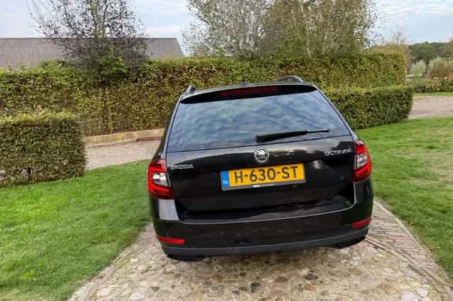 Škoda Octavia (2020) thumbnail 4