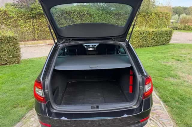 Škoda Octavia (2020) thumbnail 5