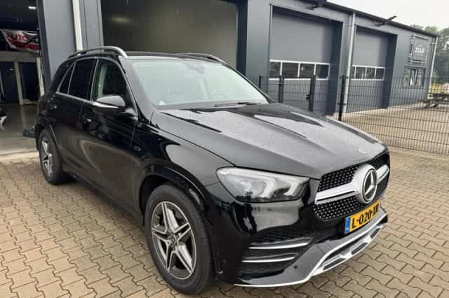 Mercedes-Benz GLE (2021) thumbnail 3