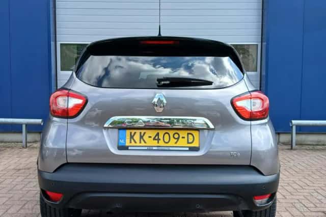 Renault Captur (2016) thumbnail 4