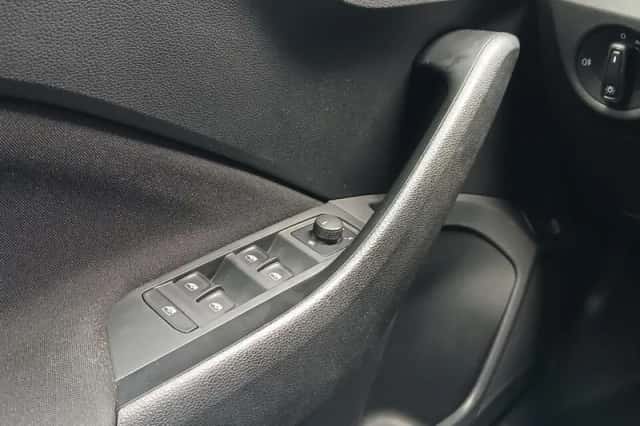 Škoda Kamiq (2020) thumbnail 4