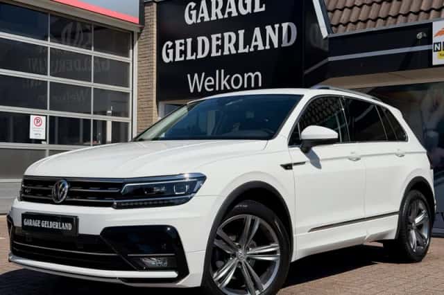 Volkswagen Tiguan (2018) thumbnail 1