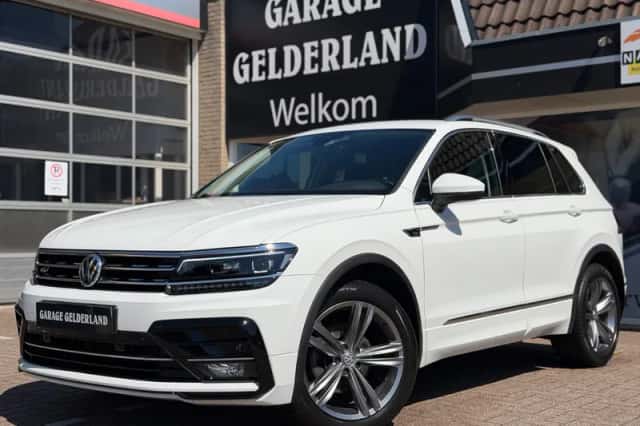 Volkswagen Tiguan (2018) thumbnail 2