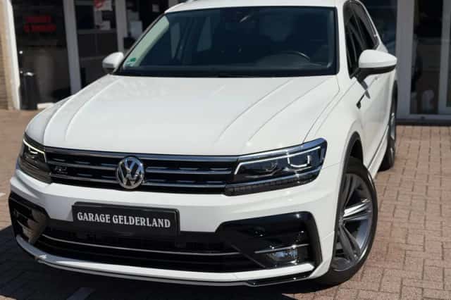 Volkswagen Tiguan (2018) thumbnail 3