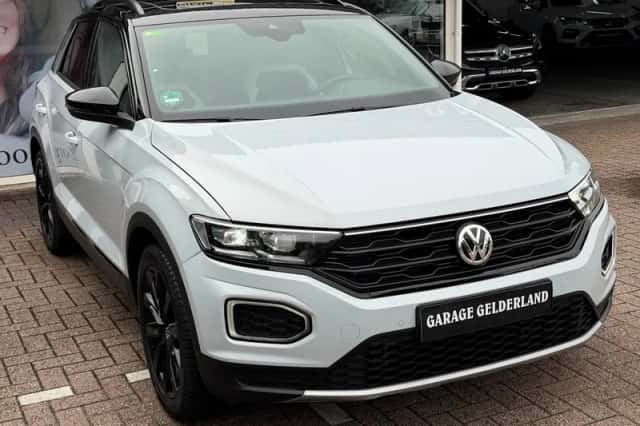 Volkswagen T-Roc (2021) thumbnail 6