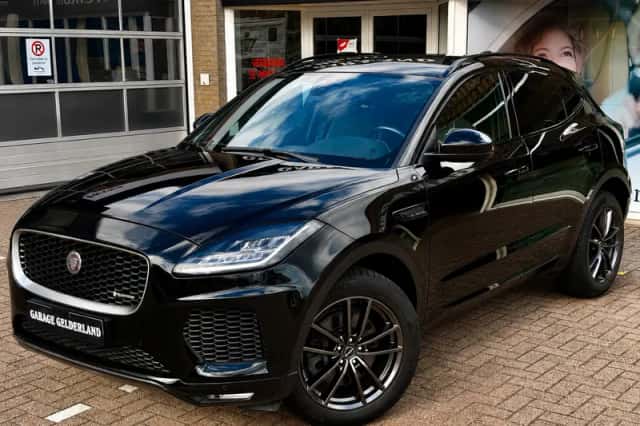 Jaguar E-Pace (2020) thumbnail 2