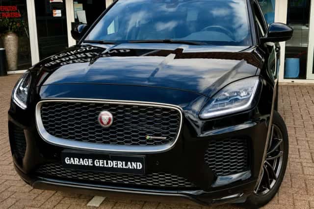 Jaguar E-Pace (2020) thumbnail 3