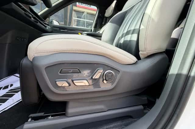 Kia EV9 (2024) thumbnail 6
