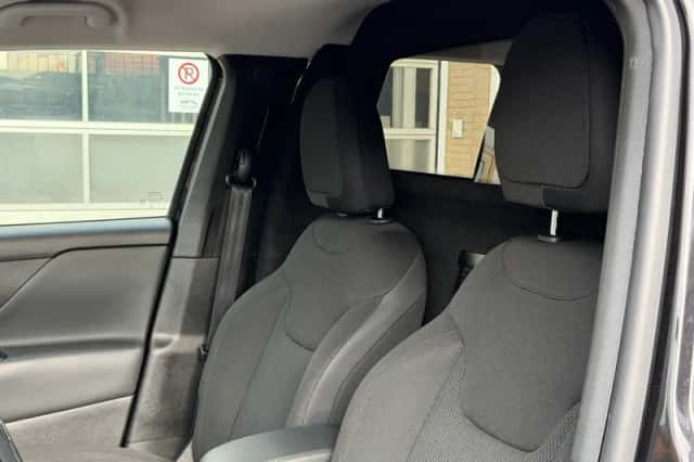 Jeep Renegade (2018) thumbnail 5