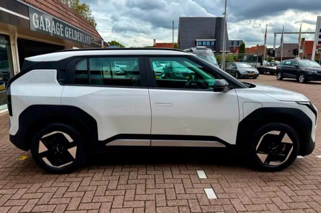 Kia EV3 (2025) thumbnail 6