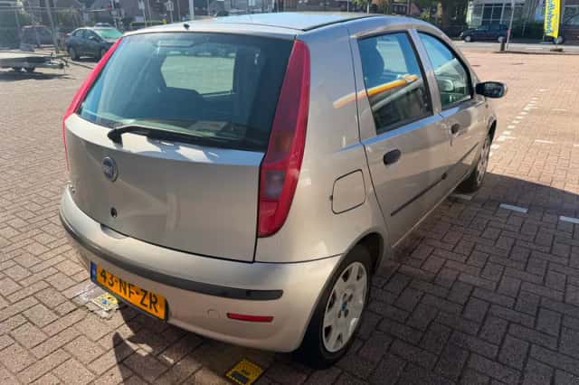 Fiat Punto (2003) thumbnail 6