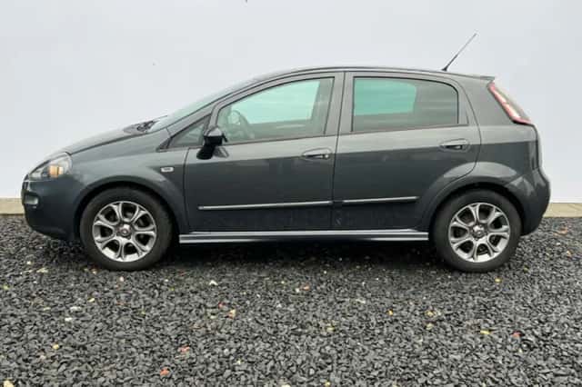 Fiat Abarth Punto (2015) thumbnail 2