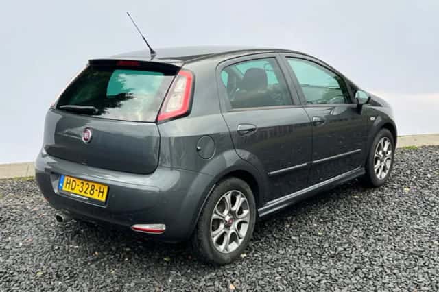 Fiat Abarth Punto (2015) thumbnail 5