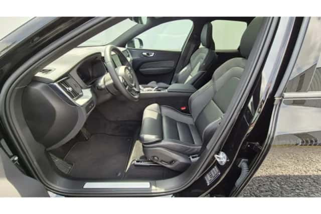 Volvo XC60 (2024) thumbnail 16
