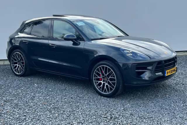 Porsche Macan (2020) thumbnail 3