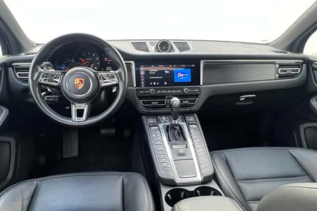 Porsche Macan (2020) thumbnail 24