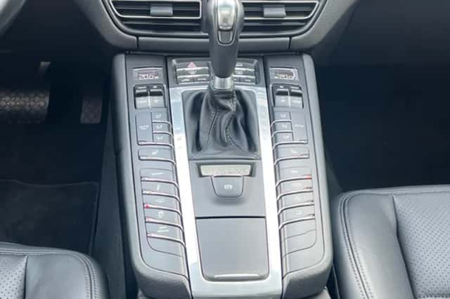 Porsche Macan (2020) thumbnail 28