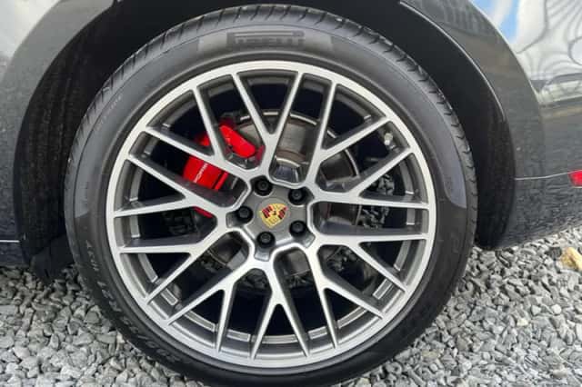 Porsche Macan (2020) thumbnail 8