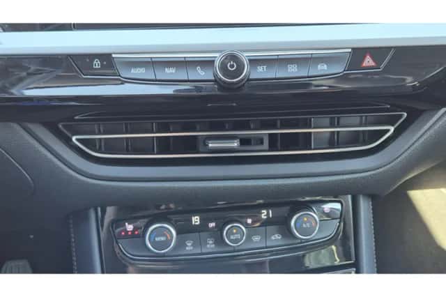 Opel Grandland X (2022) thumbnail 22