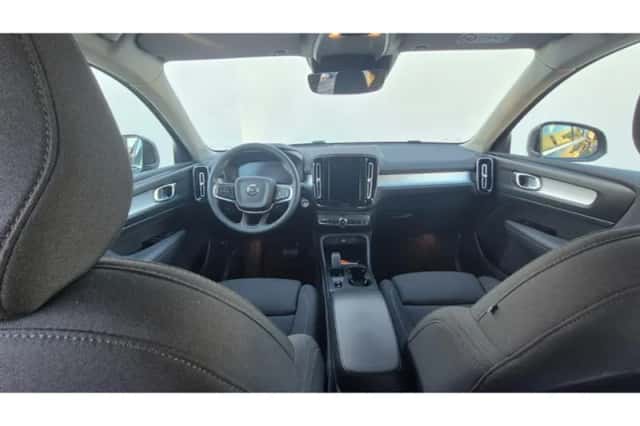 Volvo XC40 (2022) thumbnail 16