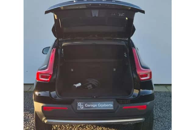 Volvo XC40 (2022) thumbnail 36