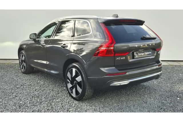 Volvo XC60 (2025) thumbnail 3