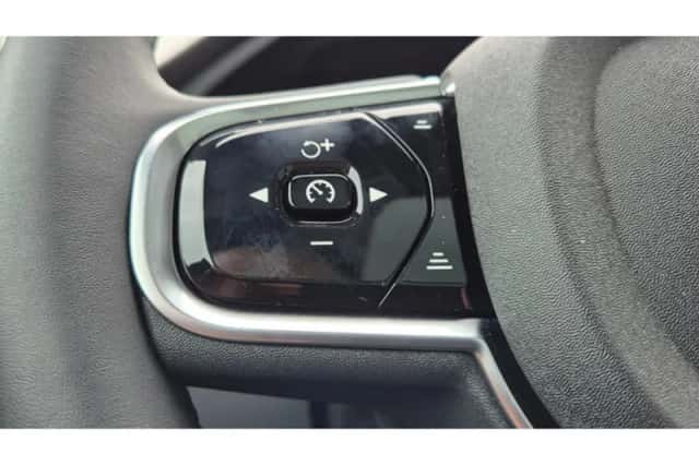 Volvo XC60 (2025) thumbnail 42