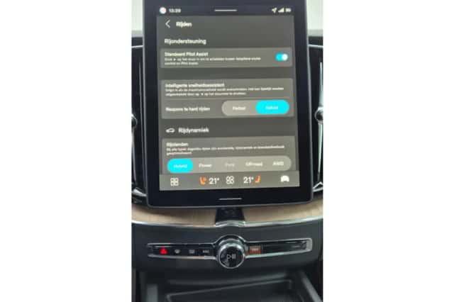 Volvo XC60 (2025) thumbnail 51