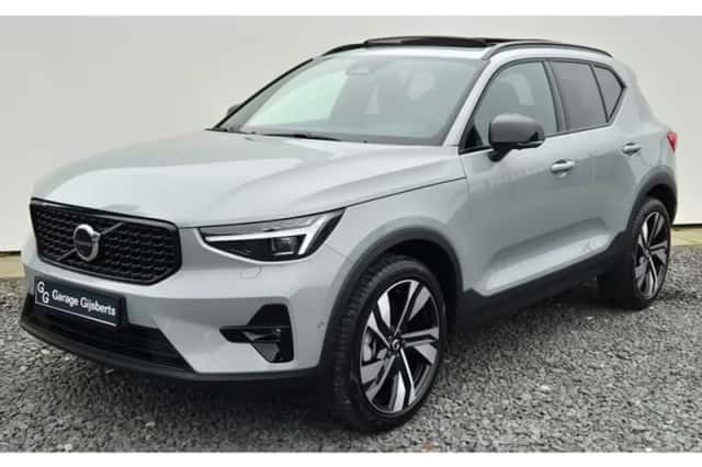 Volvo XC40 (2025)