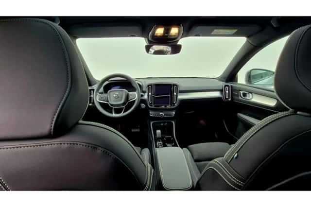 Volvo XC40 (2025) thumbnail 19