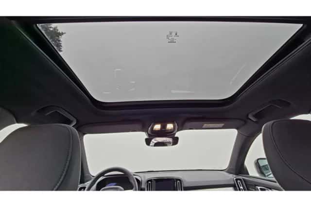 Volvo XC40 (2025) thumbnail 20