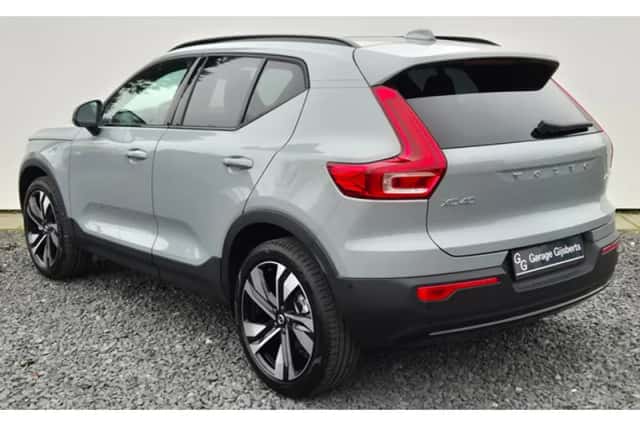 Volvo XC40 (2025) thumbnail 3