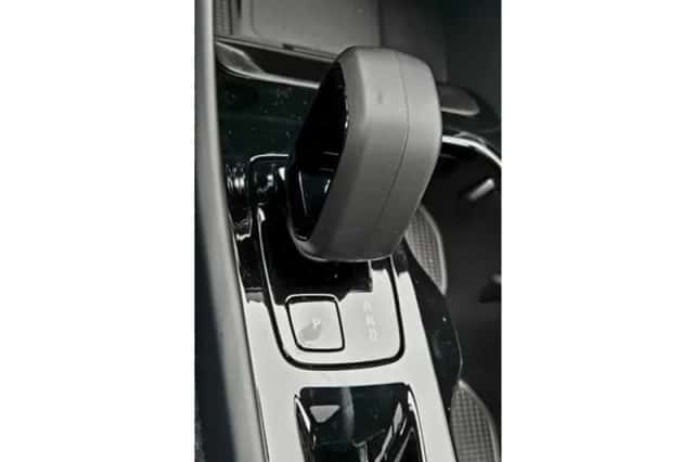 Volvo XC40 (2025) thumbnail 30