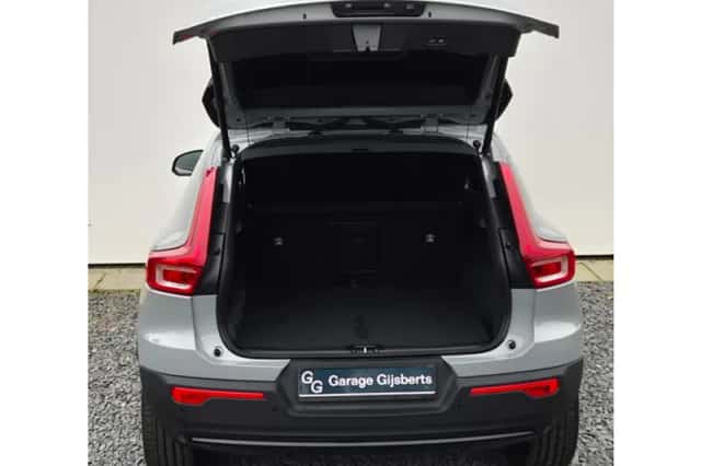 Volvo XC40 (2025) thumbnail 43