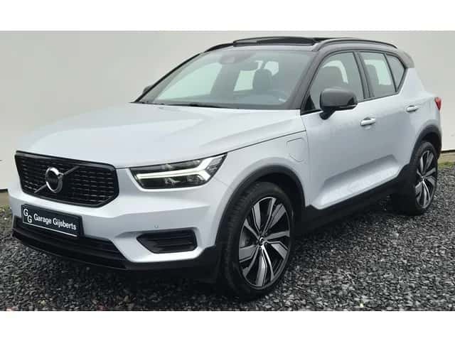Volvo XC40 (2021) — foto 1