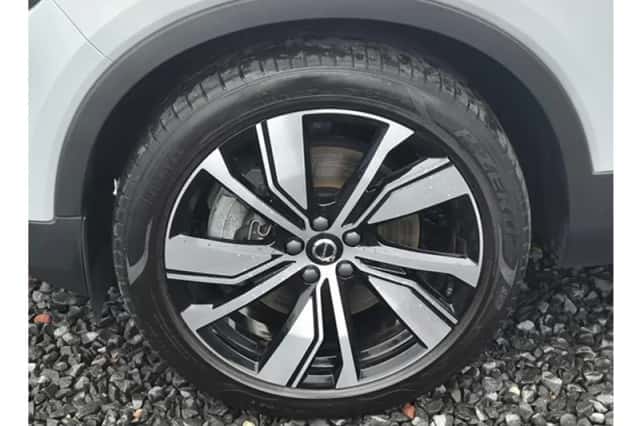 Volvo XC40 (2021) thumbnail 11