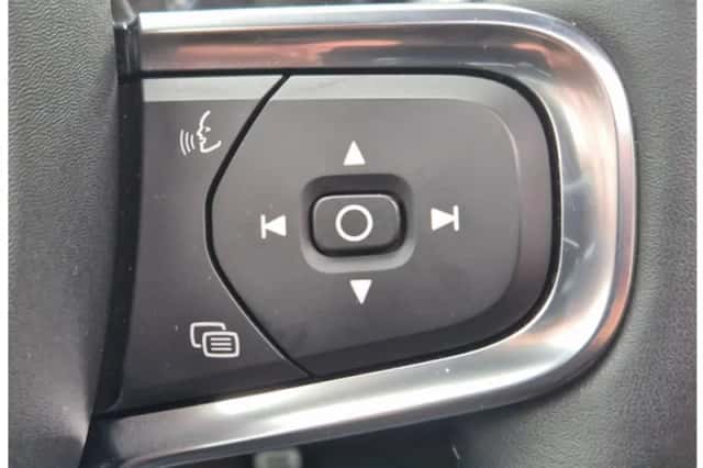 Volvo XC40 (2021) thumbnail 30
