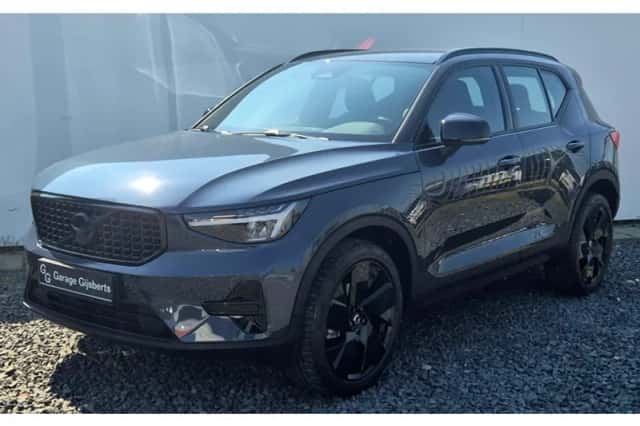 Volvo XC40 (2025)