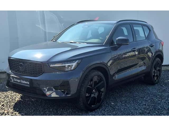Volvo XC40 (2025) — foto 1