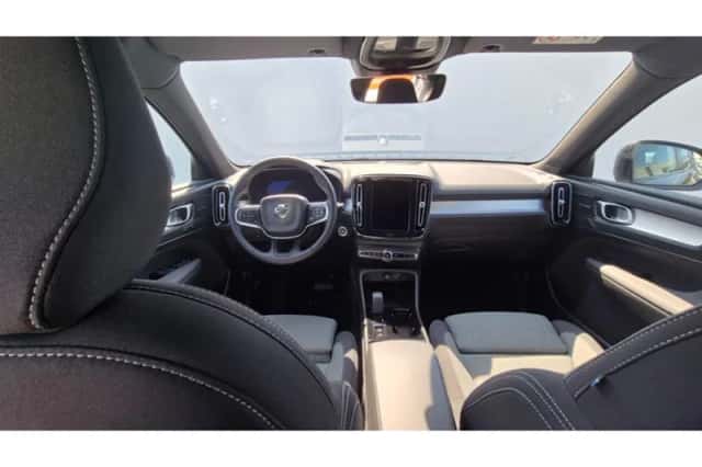 Volvo XC40 (2025) thumbnail 18