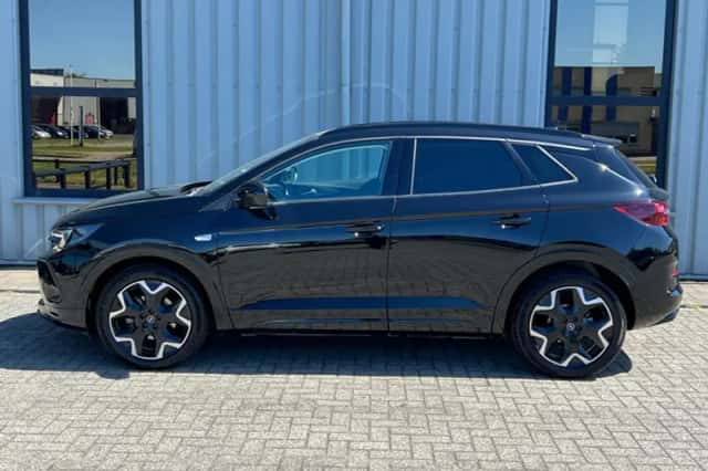 Opel Grandland X (2023) thumbnail 2