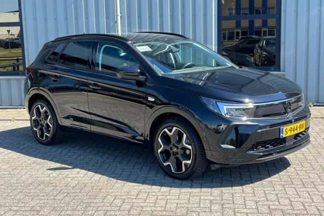Opel Grandland X (2023) thumbnail 3