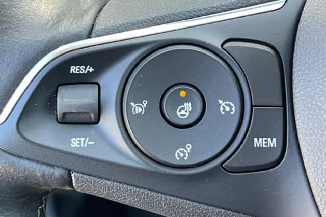 Opel Grandland X (2023) thumbnail 25