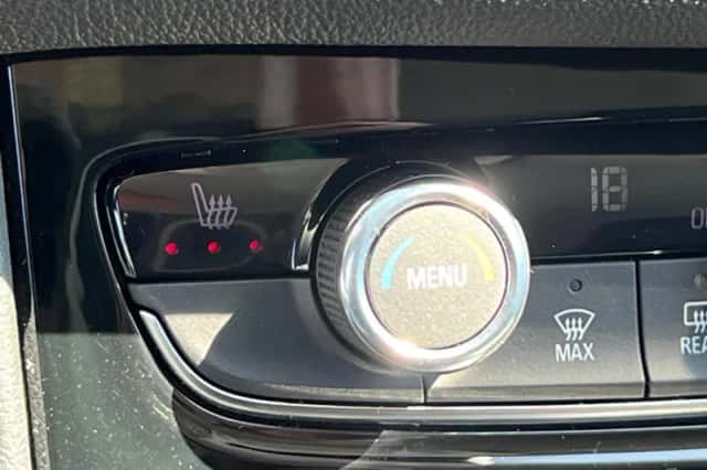 Opel Grandland X (2023) thumbnail 36
