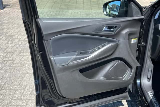 Opel Grandland X (2023) thumbnail 10