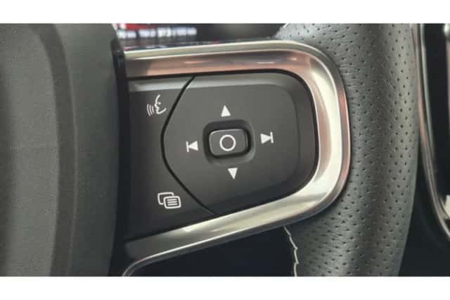 Volvo XC40 (2021) thumbnail 27